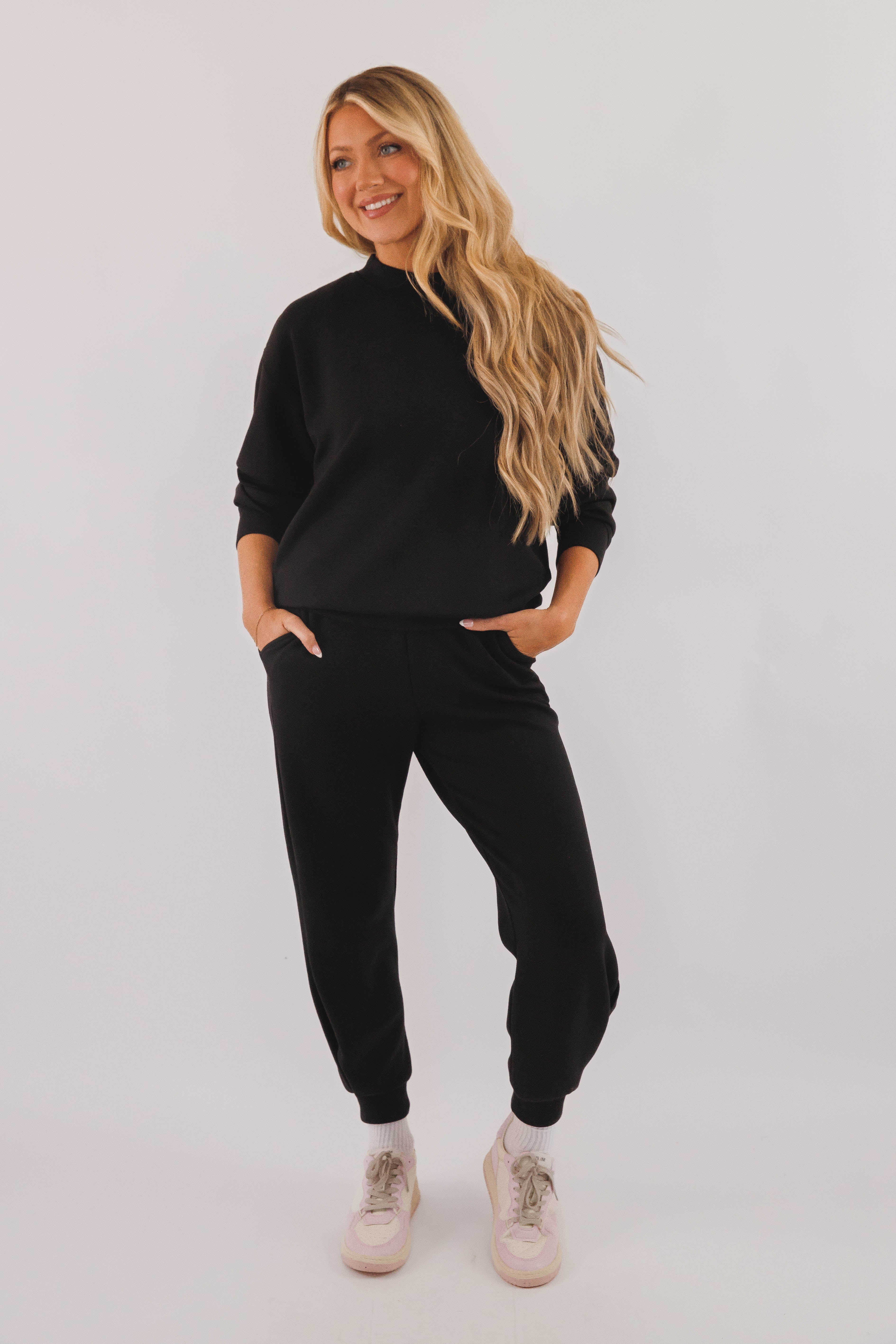 Gathering Miles Pullover-Black - Image 5